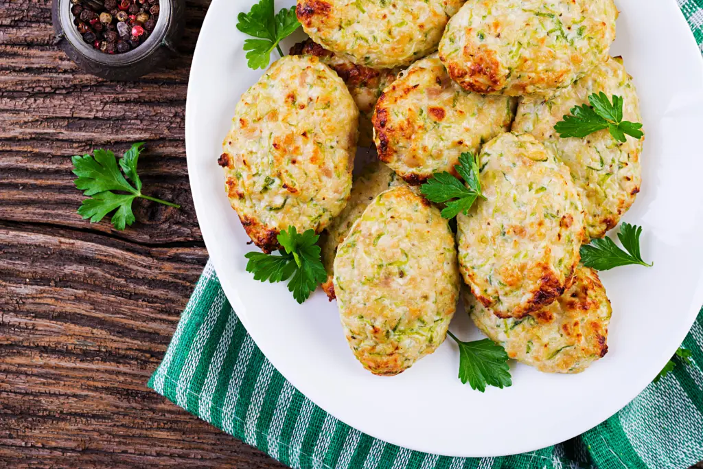 Капустные котлеты: недорогой и вдвое вкуснее мясных вариант с добавлением соды и кефира