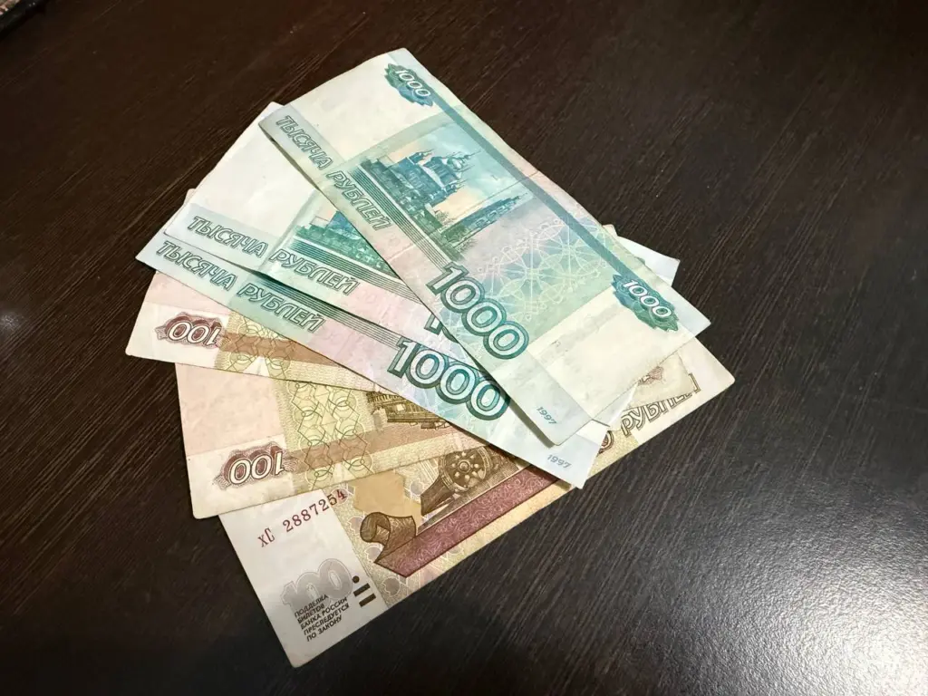 В майскую пенсию добавили приятный сюрприз: кому из пенсионеров и инвалидов начислят больше обычного