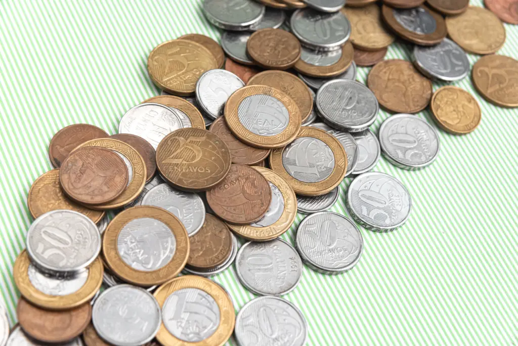 Советские 5 копеек, цена которых равна обеду: подборка монет от 1000 рублей